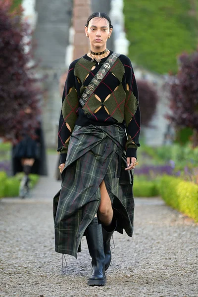 Look 39